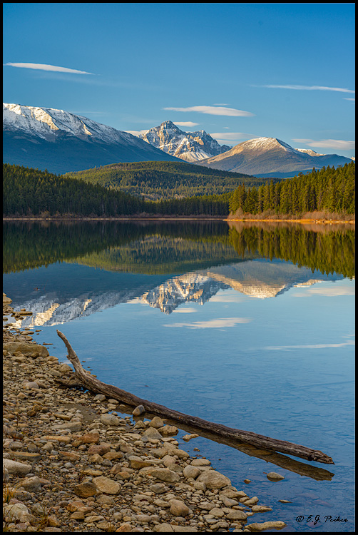 Pyramid Lake, Jasper NP, AB