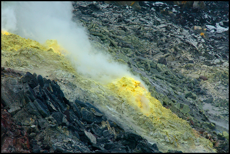 Kilauea Caldera Sulphyr Vent